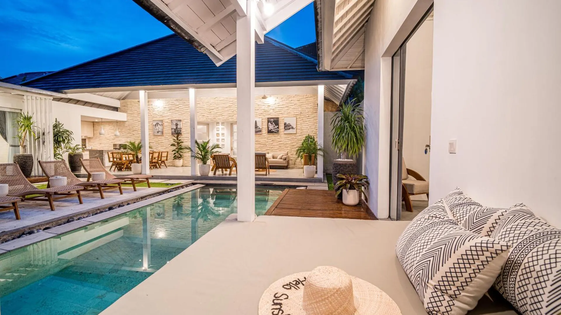Tropicasa 2 By Bali Villa Solutions 세미냑 0*,